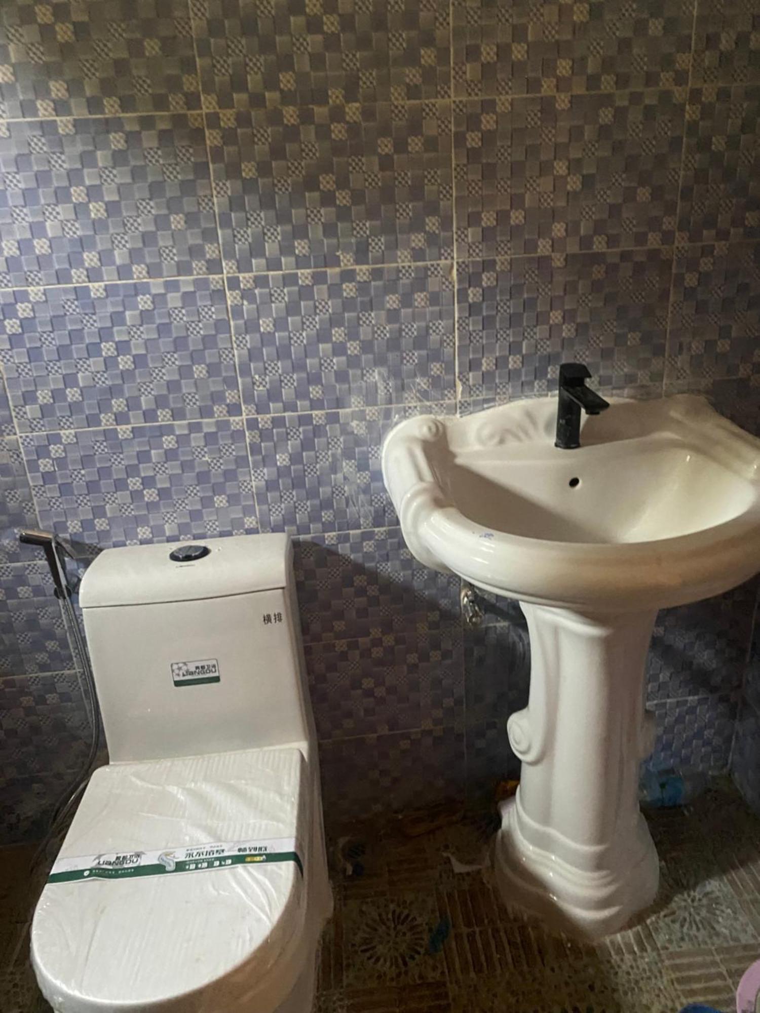 Debora Guest House Фритаун Экстерьер фото